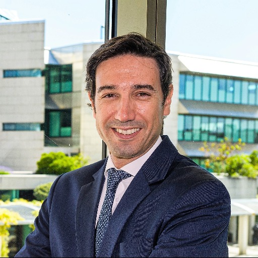 Raul Vargas Farmers Insurance's CEO