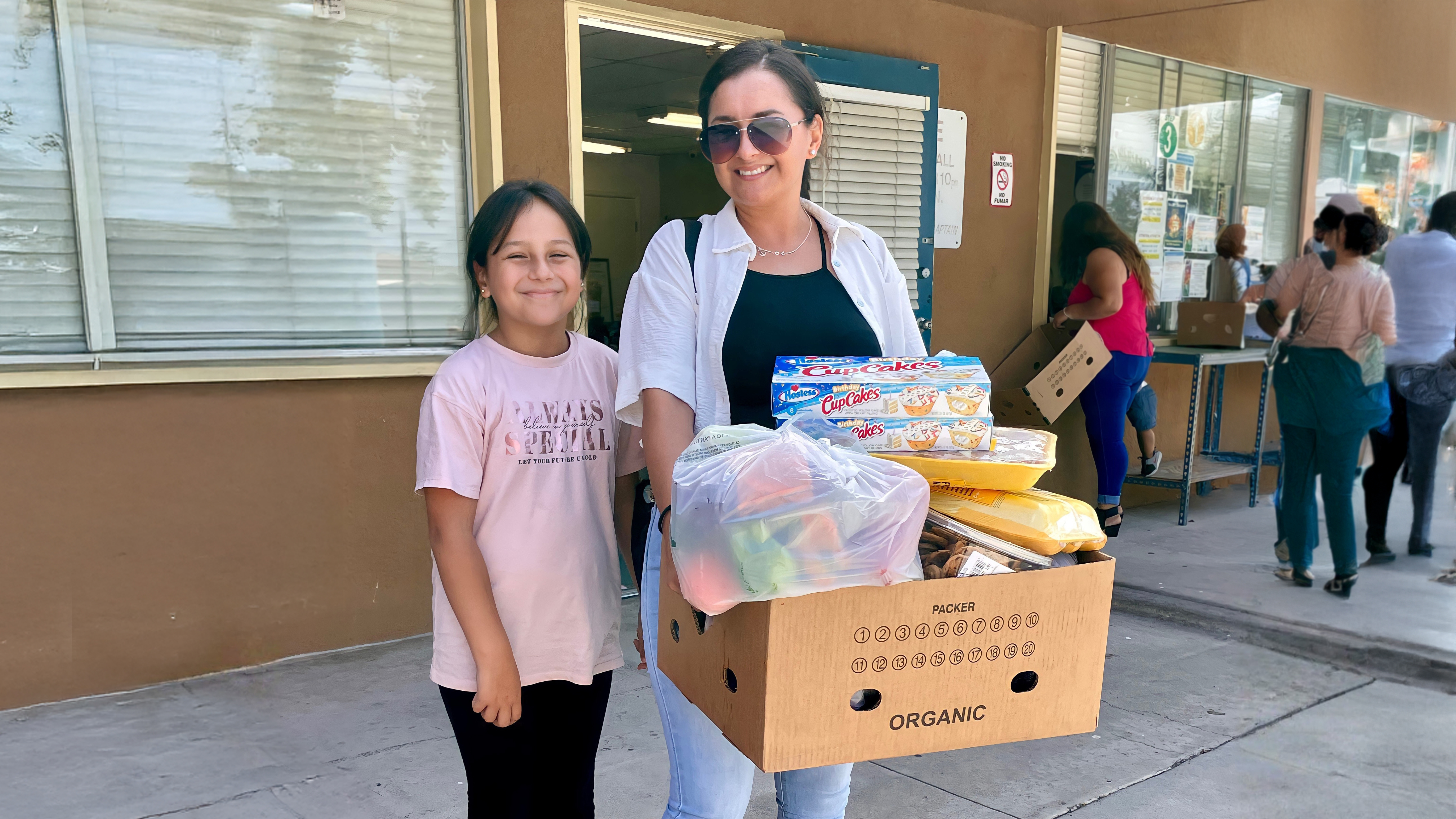 Seniors enjoying meals
