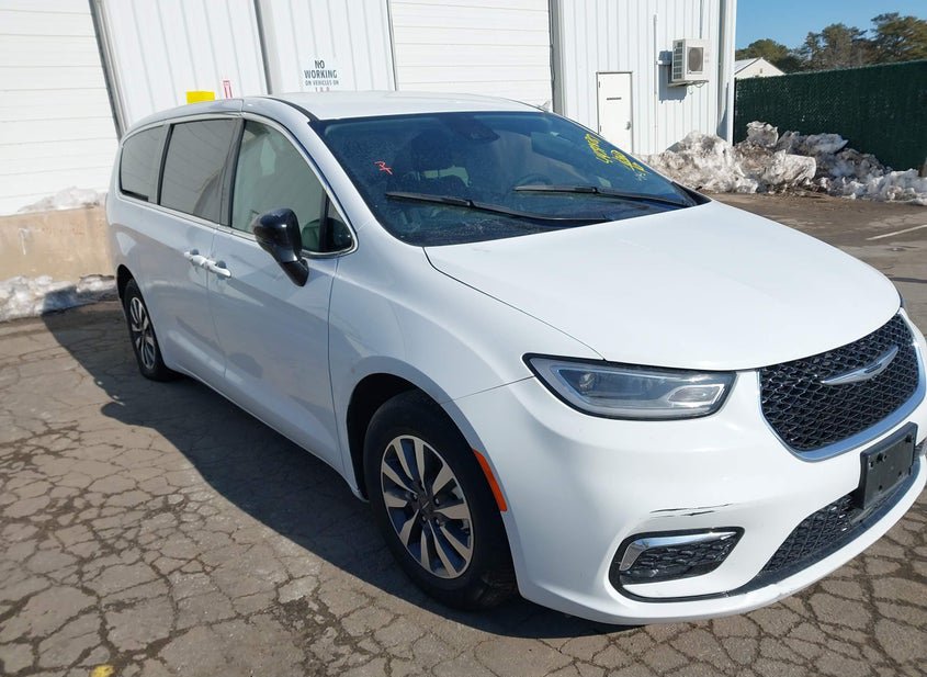 2024 CHRYSLER PACIFICA HYBRID SELECT photo