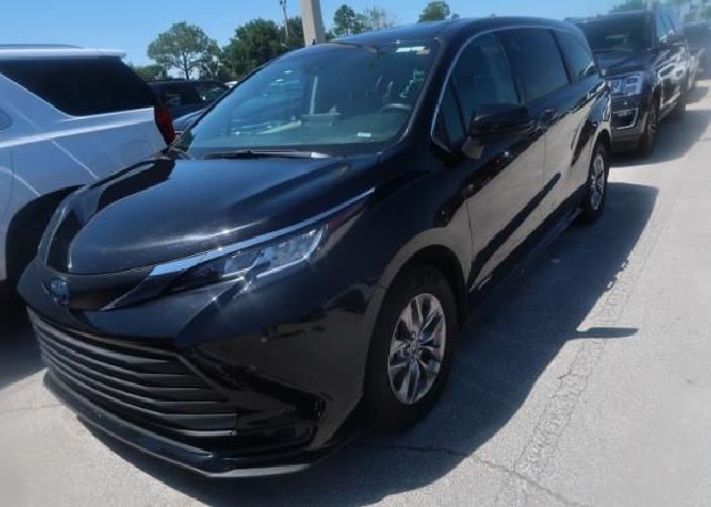 2021 TOYOTA SIENNA (VIN: 5TDKRKEC9MS048953)