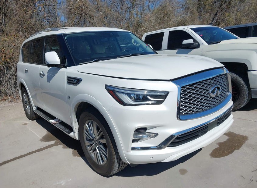 2018 INFINITI QX80 photo