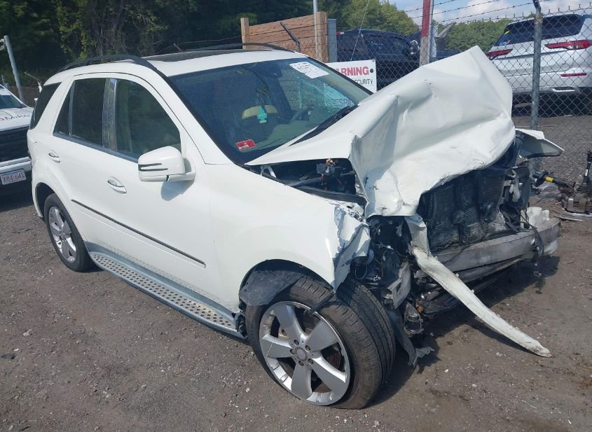 2011 MERCEDES-BENZ ML 350 4MATIC photo