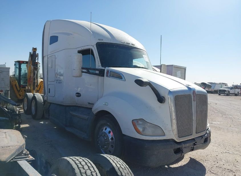 2017 KENWORTH T680 photo