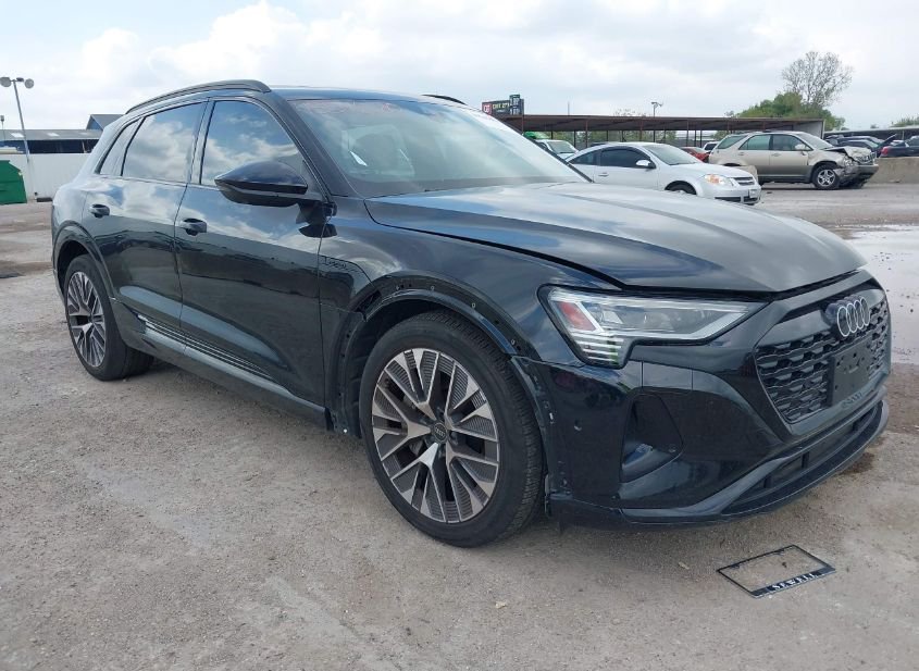 2024 AUDI Q8 E-TRON PRESTIGE QUATTRO photo