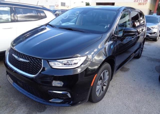 2022 CHRYSLER PACIFICA (VIN: 2C4RC1L7XNR137019)