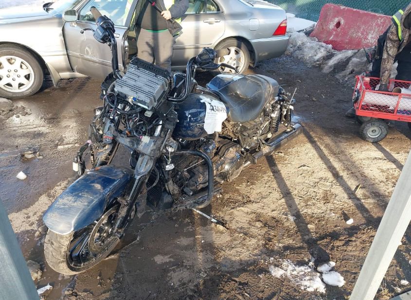 2019 HARLEY-DAVIDSON FLHXS photo