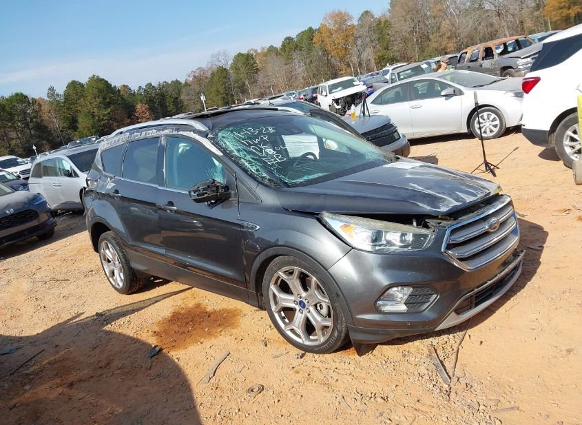 2017 FORD ESCAPE TITANIUM photo