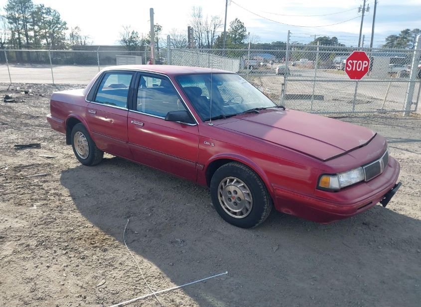 1996 OLDSMOBILE CIERA SL photo