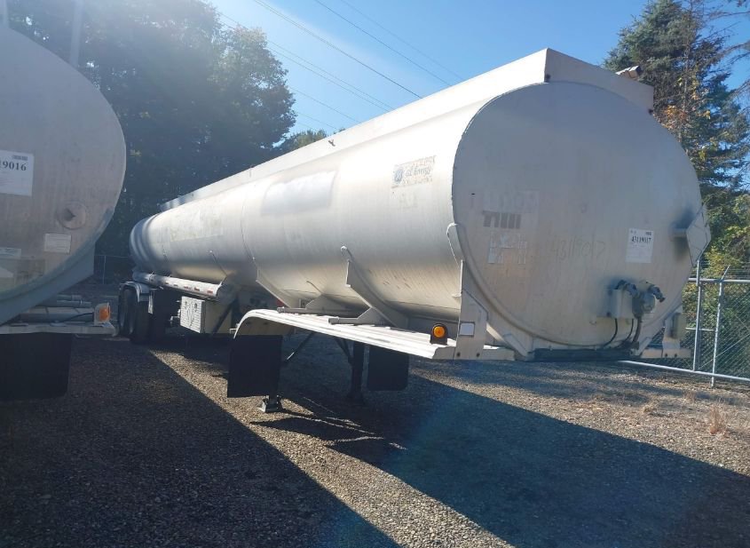 1977 STERLING TRAILER photo