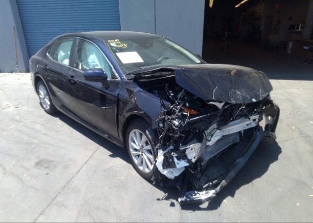 2022 TOYOTA CAMRY (VIN: 4T1C11AK0NU633528)