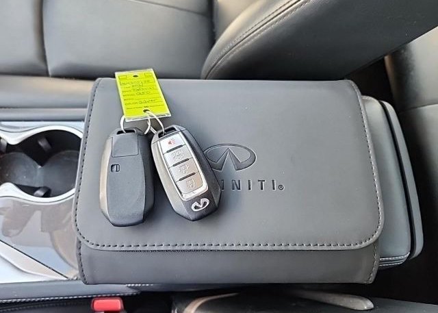 2021 INFINITI Q50(VIN: JN1EV7AP7MM705178