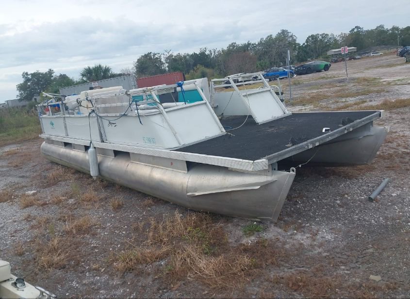 1988 CREST III PONTOON photo