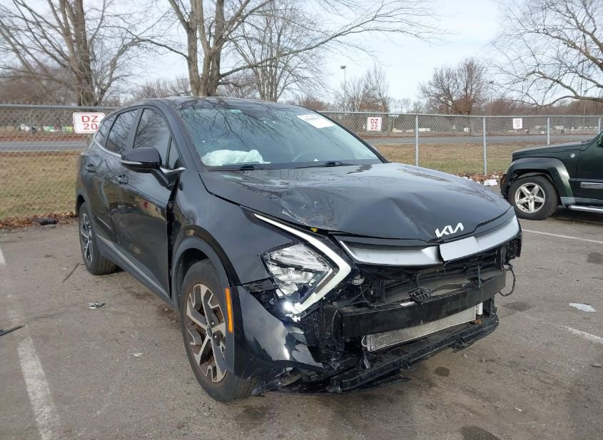 2023 KIA SPORTAGE EX photo