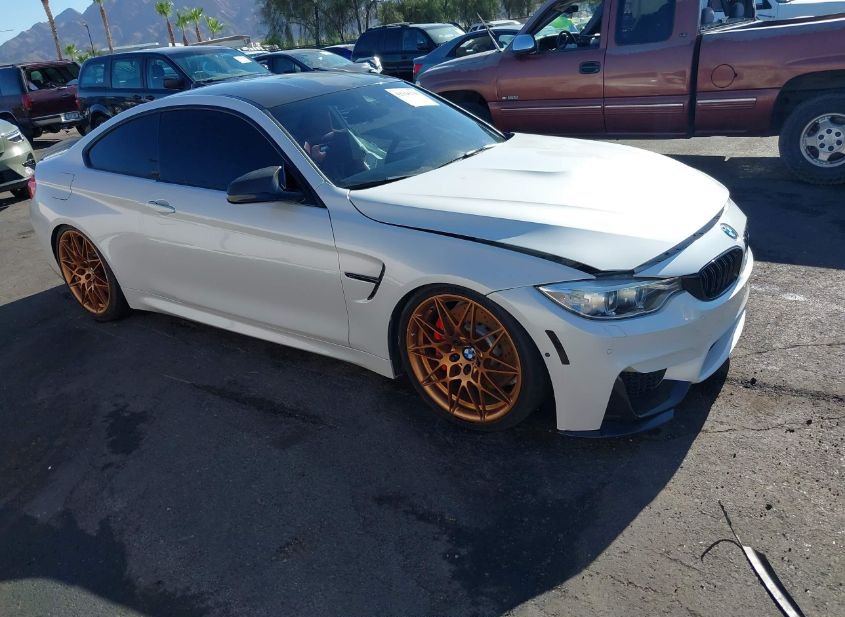 2017 BMW M4 photo