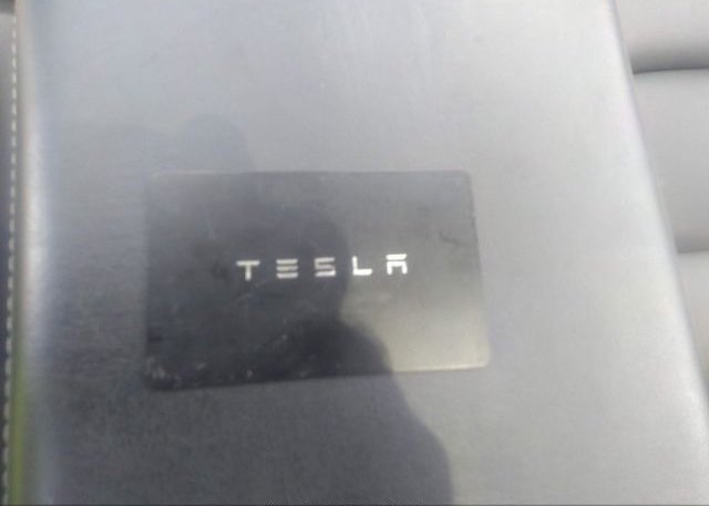 2021 TESLA MODEL Y(VIN: 5YJYGDEEXMF082207