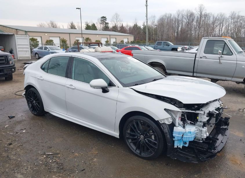 2023 Toyota Camry photo