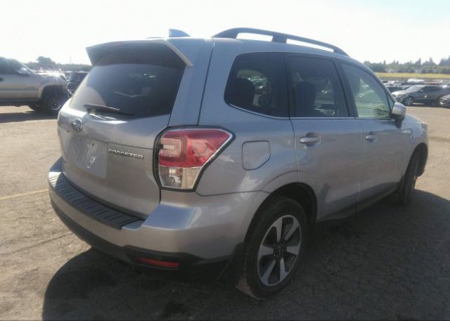JF2SJARC1JH464427 2018 SUBARU FORESTER-3