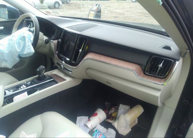 2021 VOLVO XC60(VIN: YV4102RK6M1823162