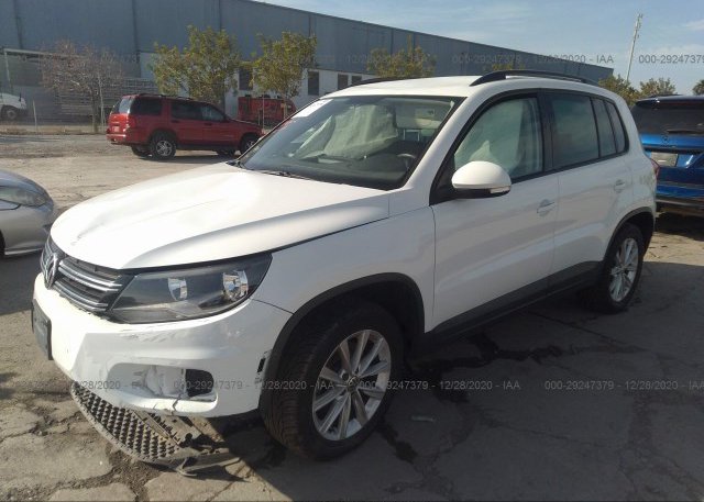 из сша 2015 VOLKSWAGEN TIGUAN WVGAV7AXXFW506141