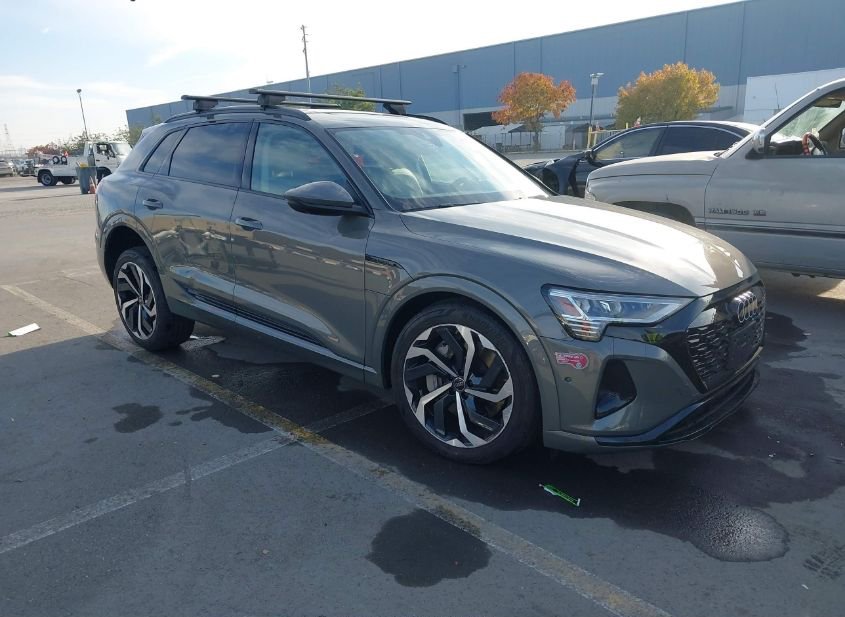 2024 AUDI Q8 E-TRON PREMIUM PLUS QUATTRO photo