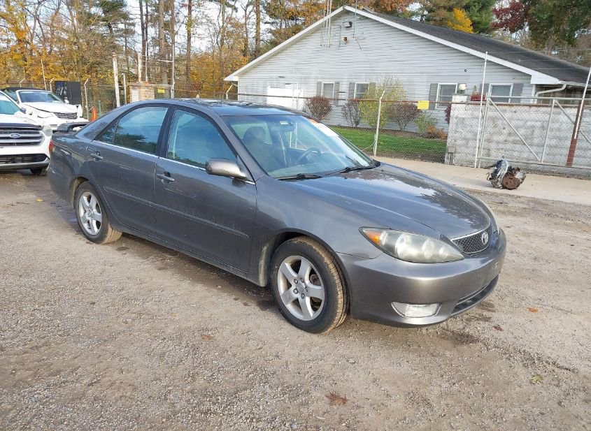 2005 TOYOTA CAMRY SE photo