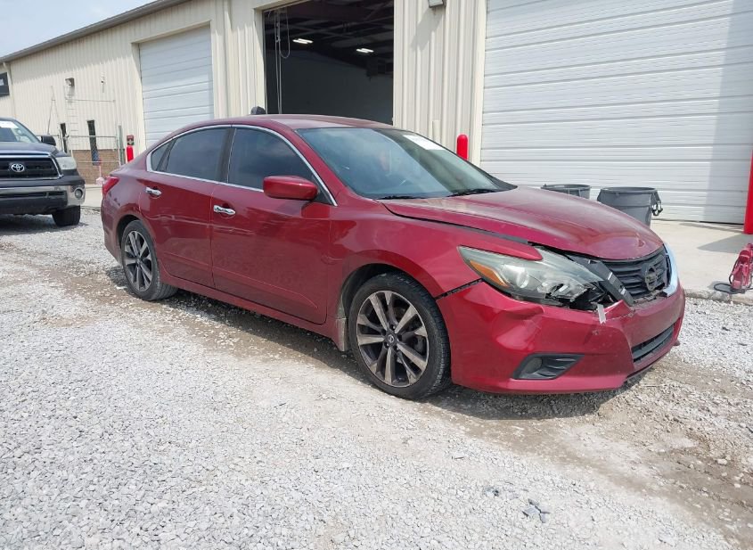 2016 NISSAN ALTIMA 2.5 SR photo