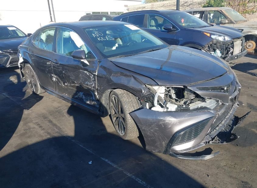 2023 TOYOTA CAMRY SE photo