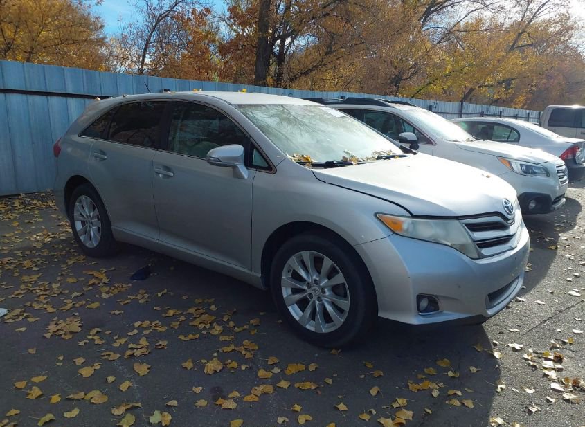 2013 TOYOTA VENZA LE photo