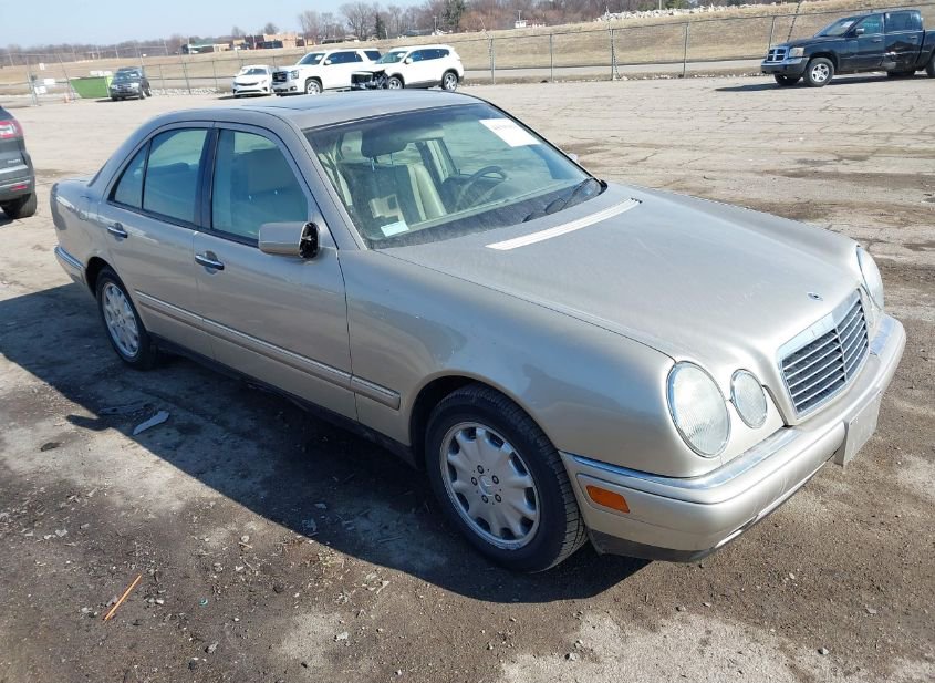 1999 MERCEDES-BENZ E 300 DIESEL photo