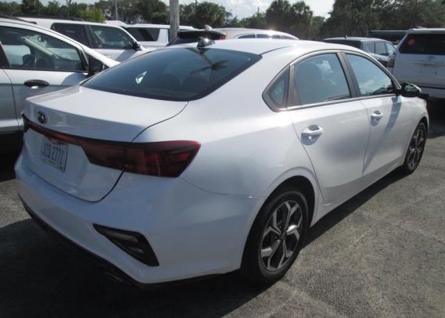 2021 KIA FORTE(VIN: 3KPF24AD2ME320950