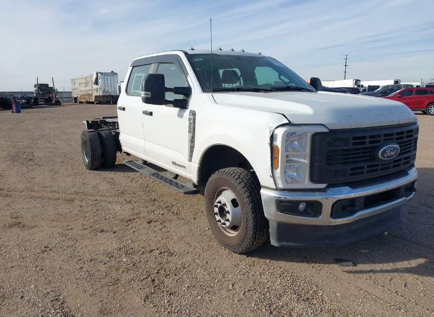 2024 FORD F-350 photo