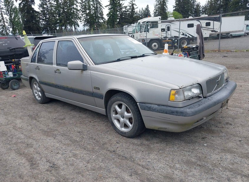 1995 Volvo 850 2.4L photo