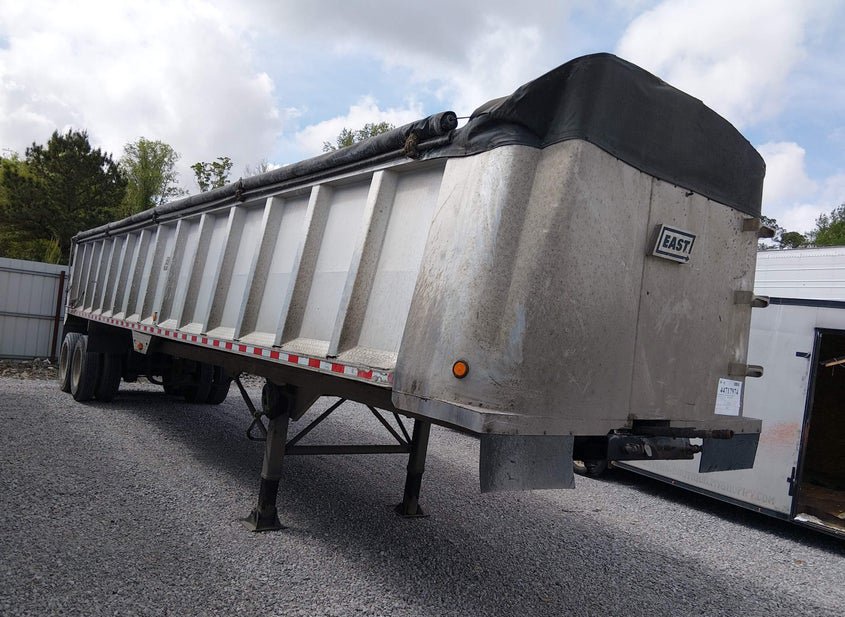 1999 East Manufacturing Sump Semi Trailer photo