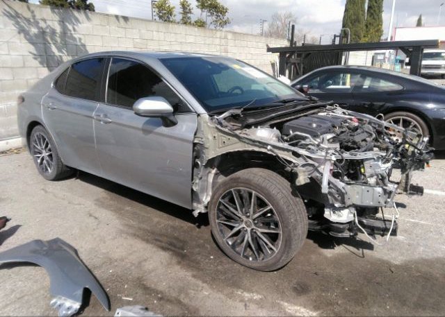 2021 TOYOTA CAMRY (VIN: 4T1G11AK4MU579425)