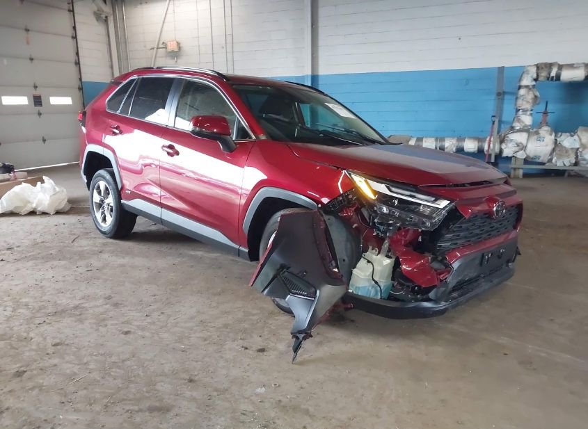 2025 TOYOTA RAV4 HYBRID XLE photo