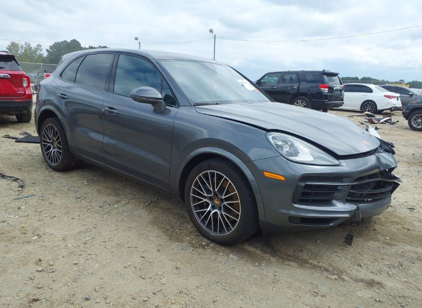 2021 PORSCHE CAYENNE S photo