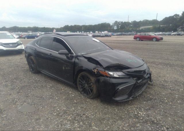2021 TOYOTA CAMRY (VIN: 4T1K61AK2MU438803)