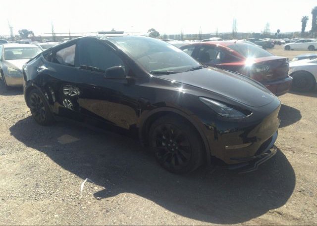 2022 TESLA MODEL Y (VIN: 7SAYGAEE5NF556678)