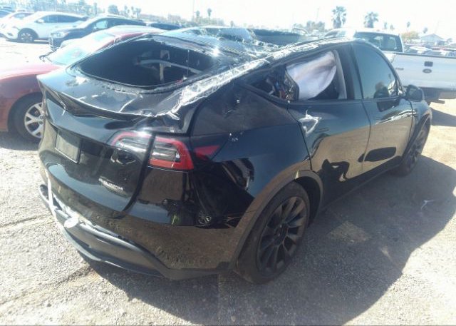 2022 TESLA MODEL Y(VIN: 7SAYGAEE5NF556678