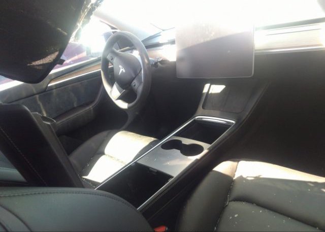 2022 TESLA MODEL Y(VIN: 7SAYGAEE5NF556678