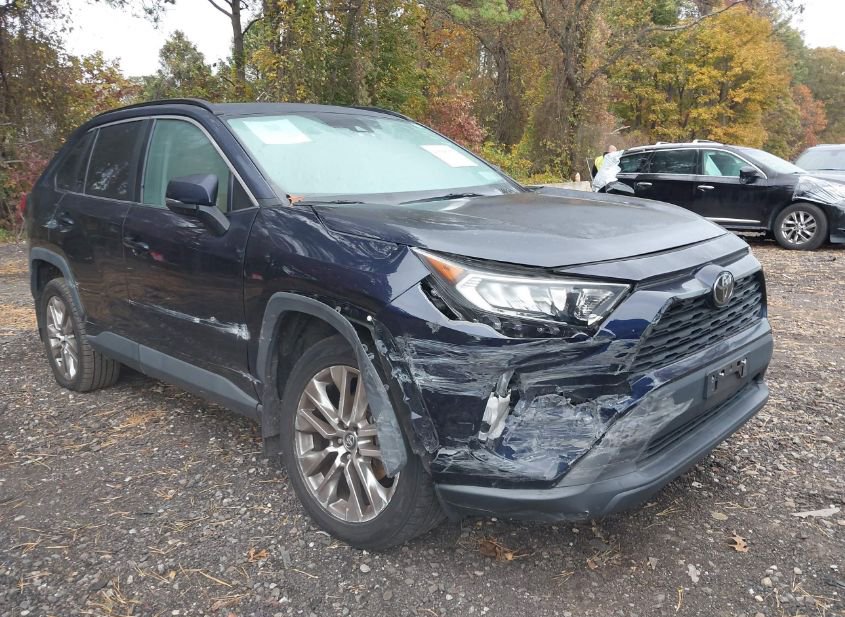 2019 TOYOTA RAV4 XLE PREMIUM photo