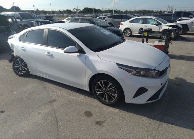 2023 KIA FORTE (VIN: 3KPF24AD6PE588243)