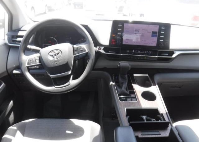 2021 TOYOTA SIENNA(VIN: 5TDKRKEC8MS017127