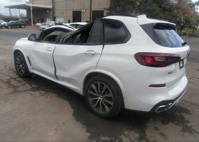 2021 BMW X5(VIN: 5UXCR6C04M9F43968