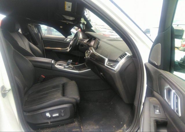 2021 BMW X5(VIN: 5UXCR6C04M9F43968