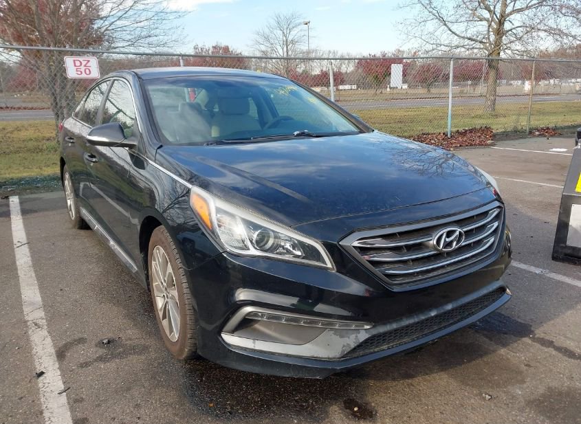 2015 HYUNDAI SONATA SPORT photo