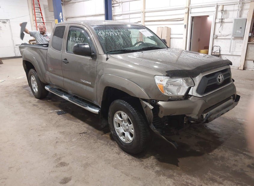 2013 Toyota Tacoma 4.0L photo