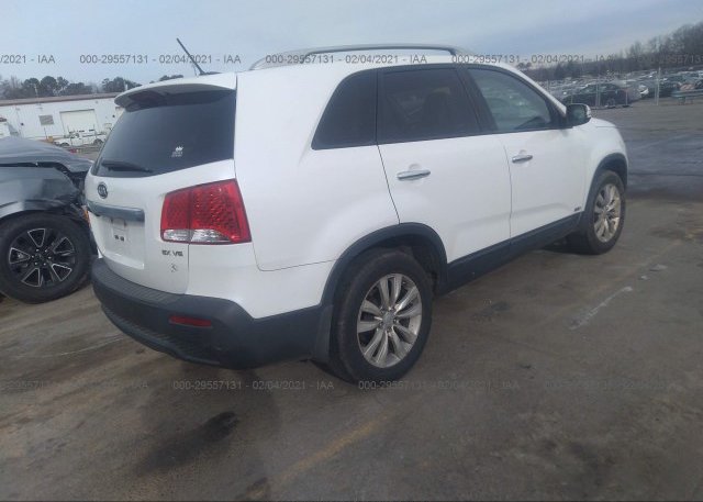 цена в сша 2011 KIA SORENTO 5XYKUDA22BG178090