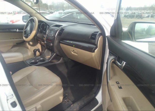 пригнать из сша 2011 KIA SORENTO 5XYKUDA22BG178090