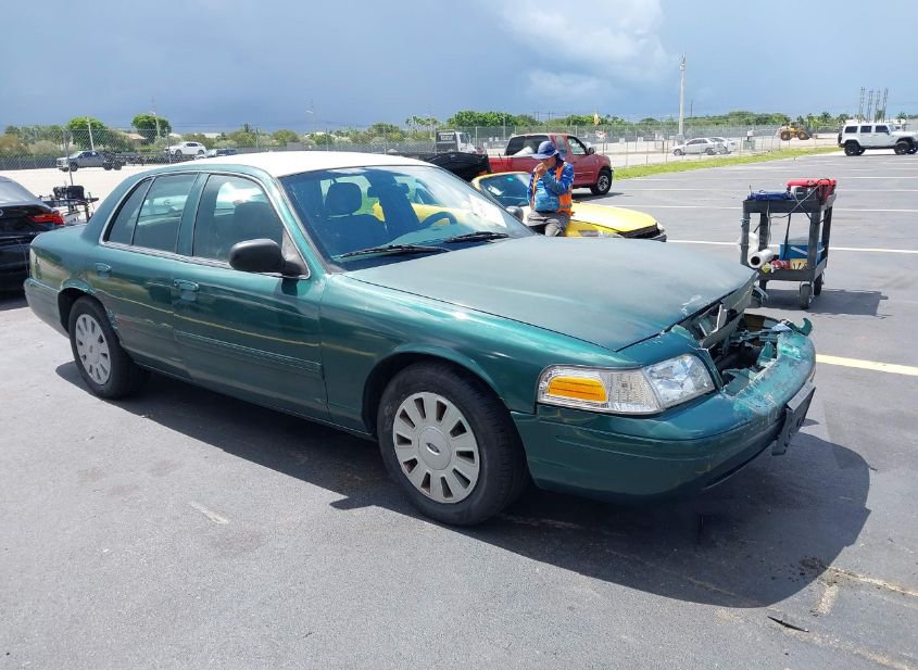2010 FORD CROWN VICTORIA POLICE/POLICE INTERCEPTOR photo